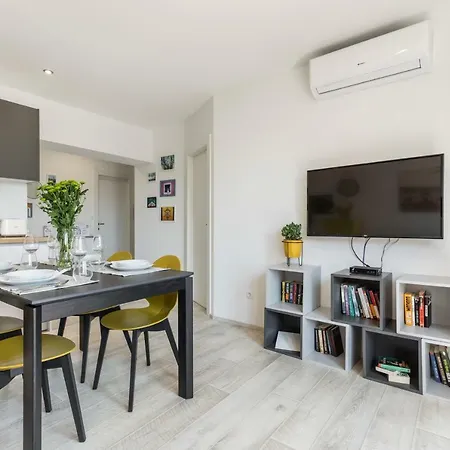 Lux Center| En Bathroom| Balcony Apartamento *